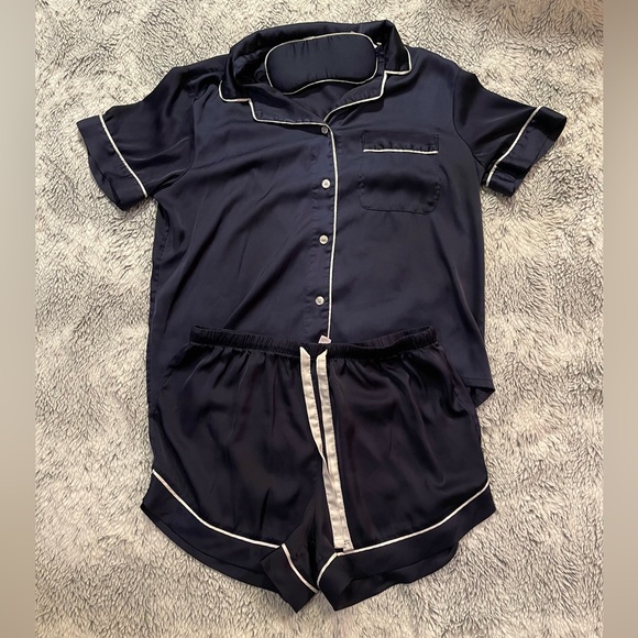 Stars Above Pajama Set - Picture 4 of 10